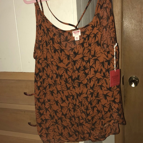 Spaghetti strap wrap top - Picture 4 of 5